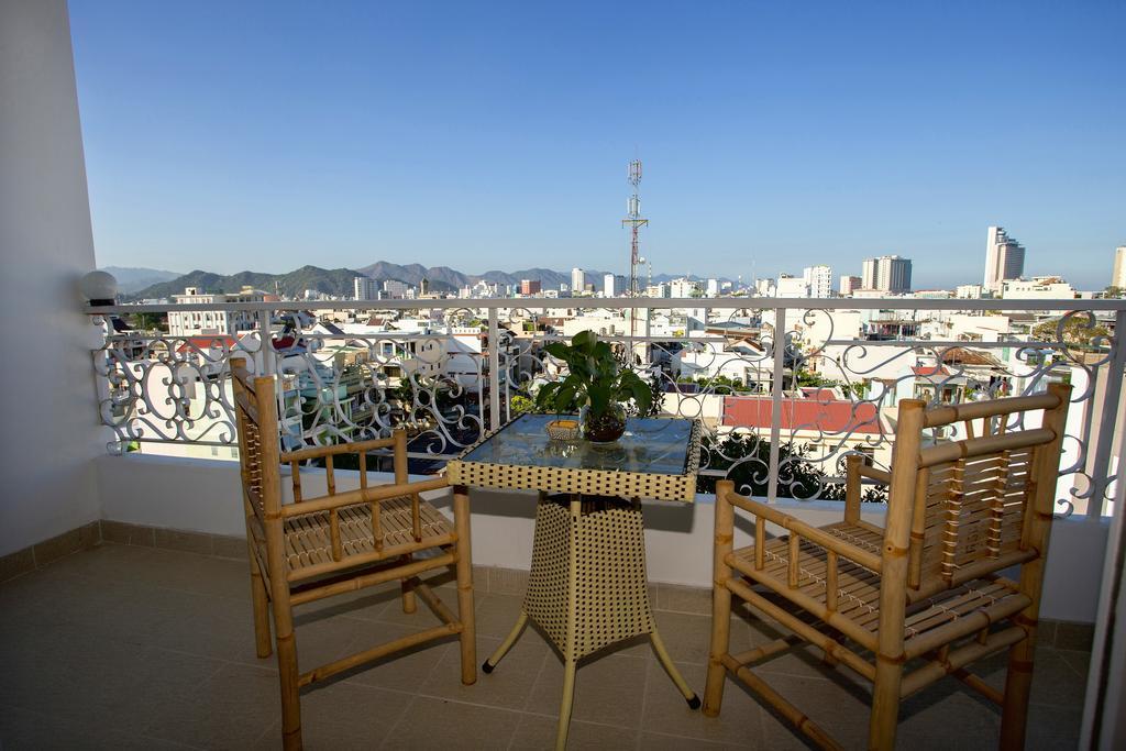 Rex Hotel y Apartamento Nha Trang Habitación foto